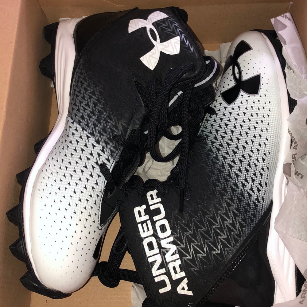 NEW Under Armour cleats